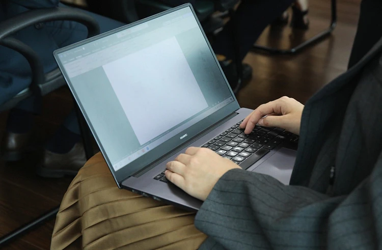 В Приморье стартовал конкурс на стипендию Губернатора для аспирантов