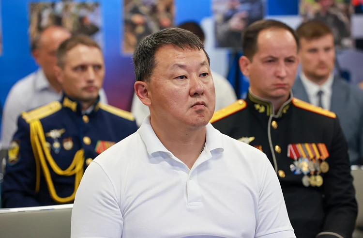 Олег Пак – «Героям Приморья»: Вы должны учиться и за себя, и за того парня, кто не прошёл