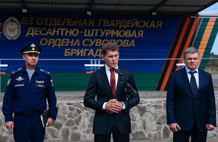 Очередную партию спецтехники и оборудования передали из Приморья на СВО