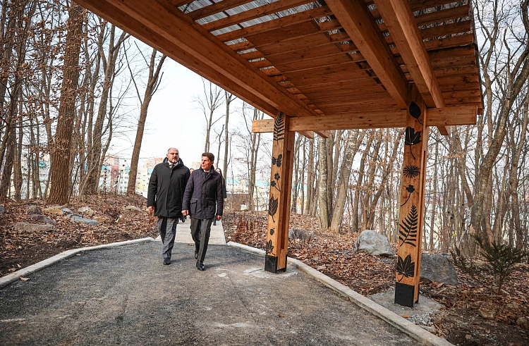 Строительство парка завершается в микрорайоне Снеговая Падь дальневосточной столицы