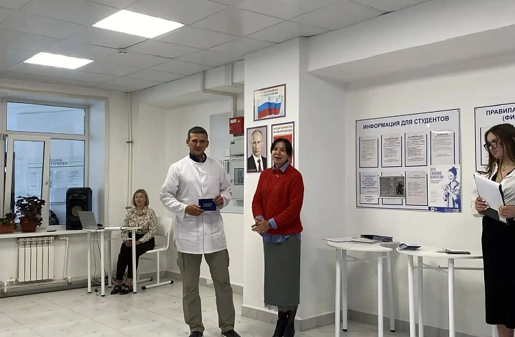 В Приморье ветеран СВО совмещает учёбу в медицинском колледже и воспитание молодёжи