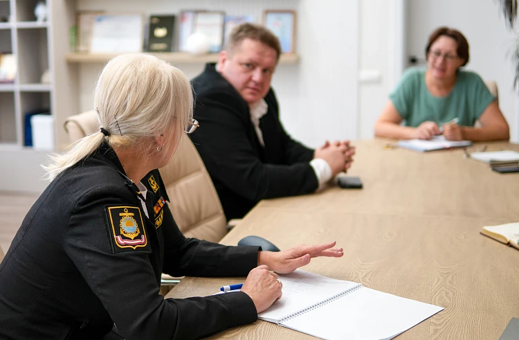 Ветераны СВО – участники программы «Герои Приморья» знакомятся с работой министерств и ведомств