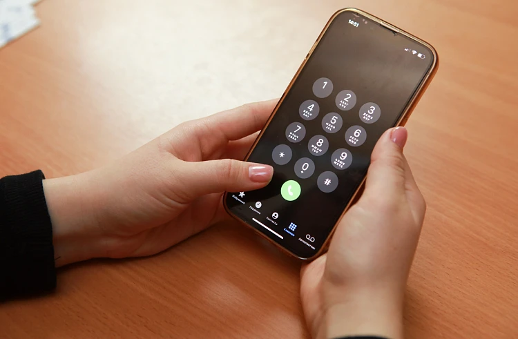 Приморцам рассказали, как убедить близких в том, что они стали жертвами мошенников. ПАМЯТКА