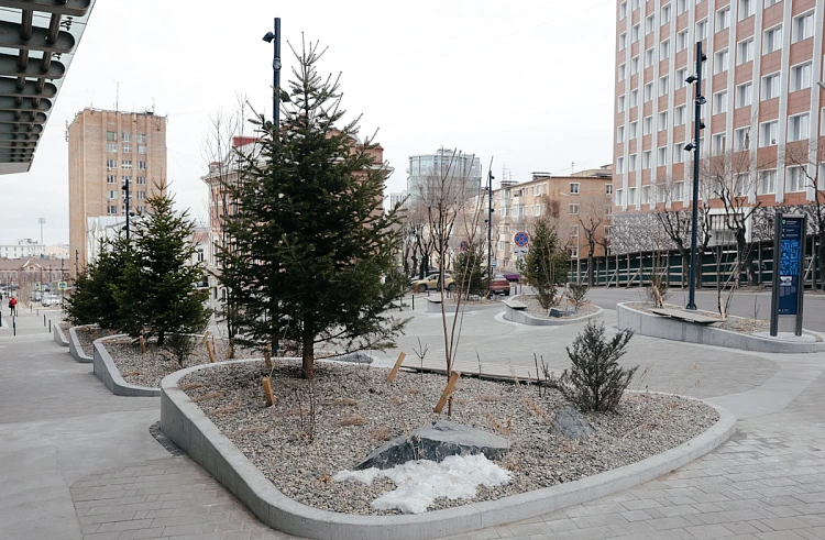 Благоустроенную улицу Мордовцева в дальневосточной столице открыли для горожан