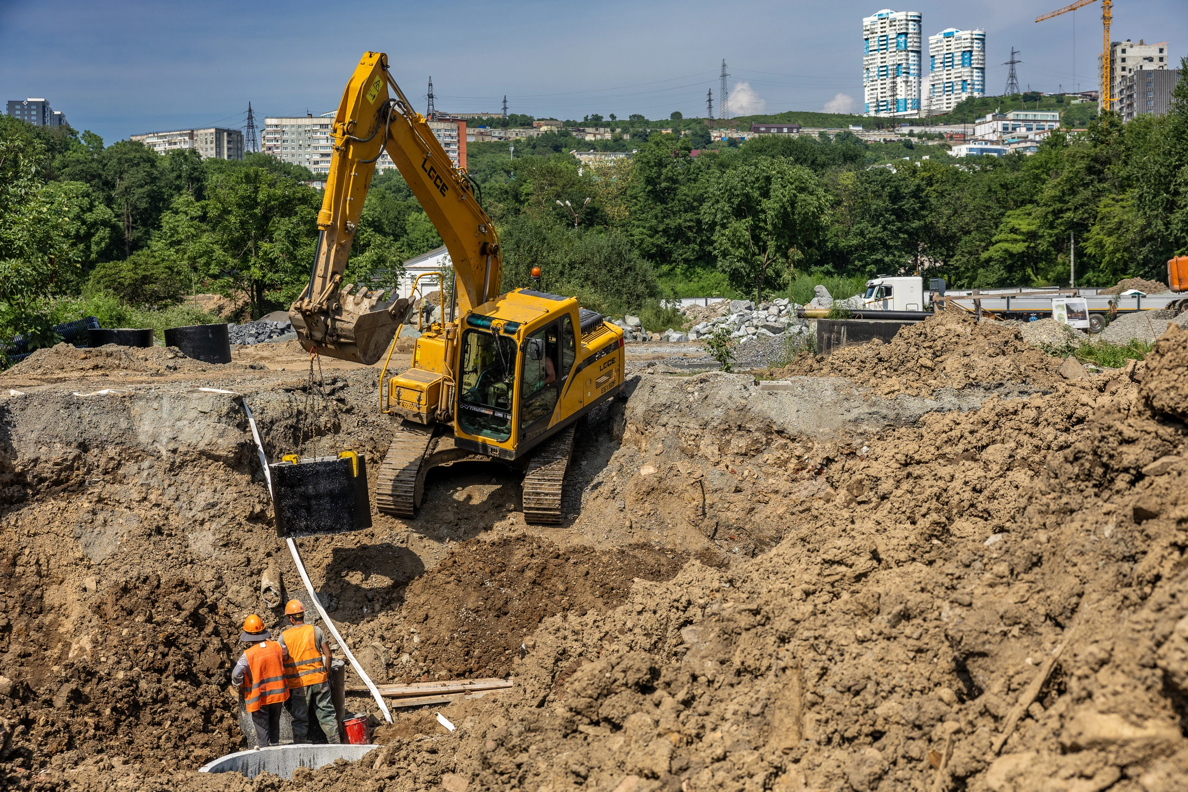 Во Владивостоке идет реконструкция парка Минного городка