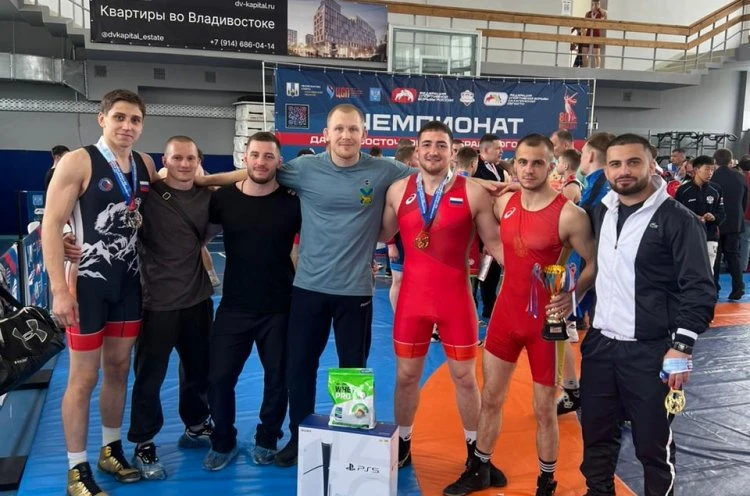 Приморцы – в числе лучших: итоги чемпионата ДФО по греко-римской борьбе на Сахалине