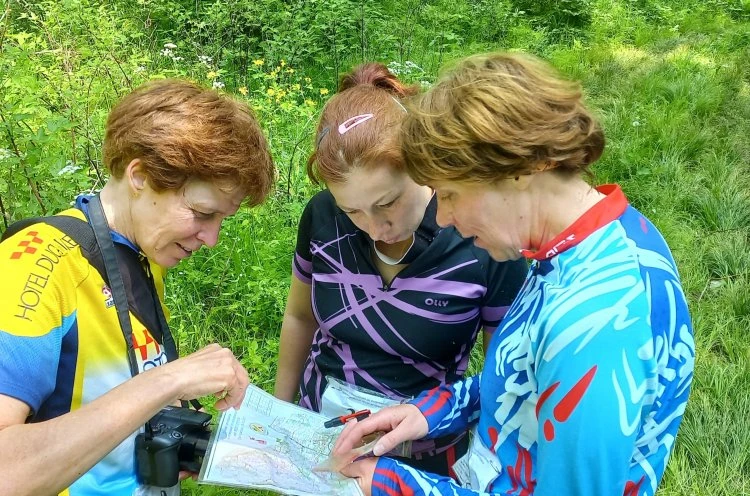 «Возраст – не помеха»: ветераны спортивного ориентирования вышли на старт