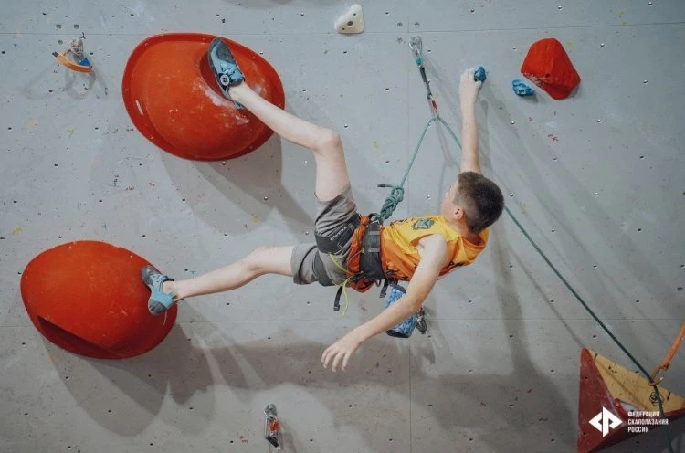 Скалолаз из Владивостока принёс Приморью первую за два десятилетия награду на национальном турнире