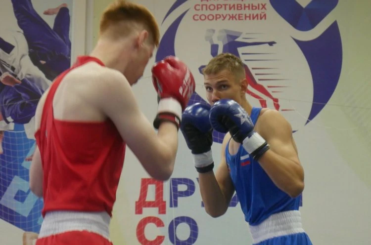 Девять медалей выиграли приморцы на чемпионате Дальнего Востока по боксу