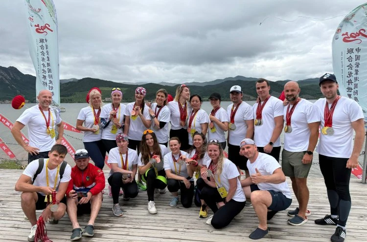 Команды из Приморья успешно выступили на Кубке мира по гребле на лодках «Дракон» в Китае