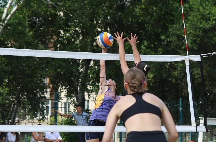 Приморцы успешно выступили на первенстве ДФО по пляжному волейболу
