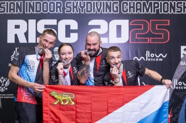 Приморцы вошли в число лучших на национальном первенстве по парашютному спорту