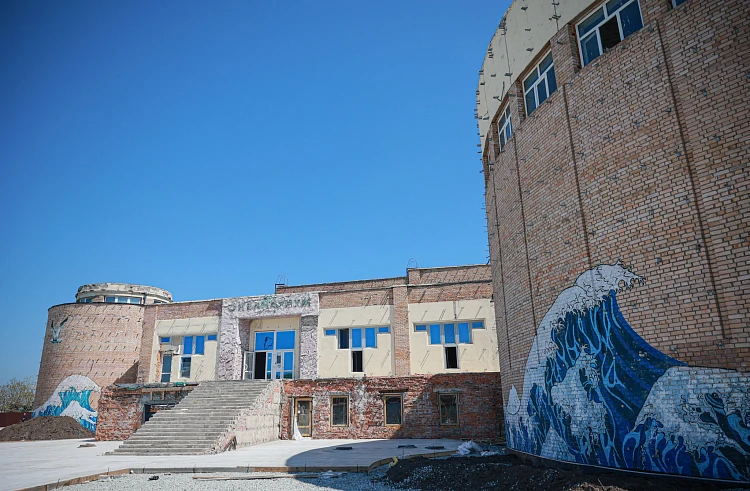 Ремонт здания будущего филиала Национального центра «Россия» во Владивостоке идет по графику