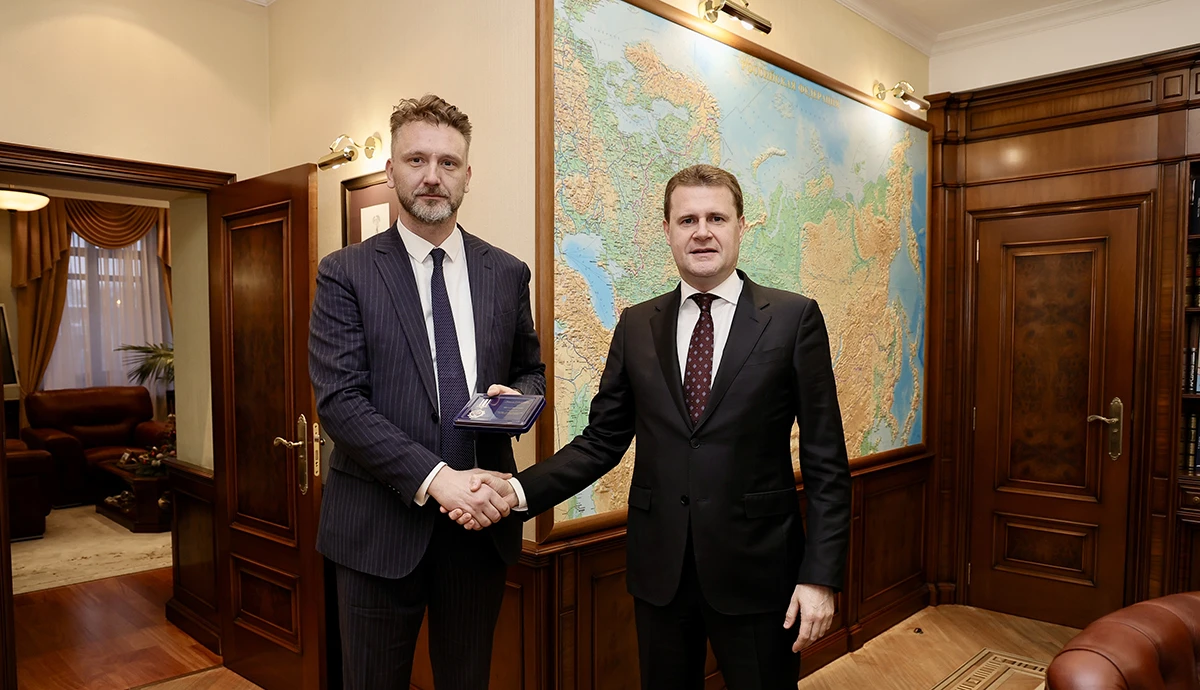 Директора Музея Арсеньева наградили за заслуги в развитии Дальнего Востока