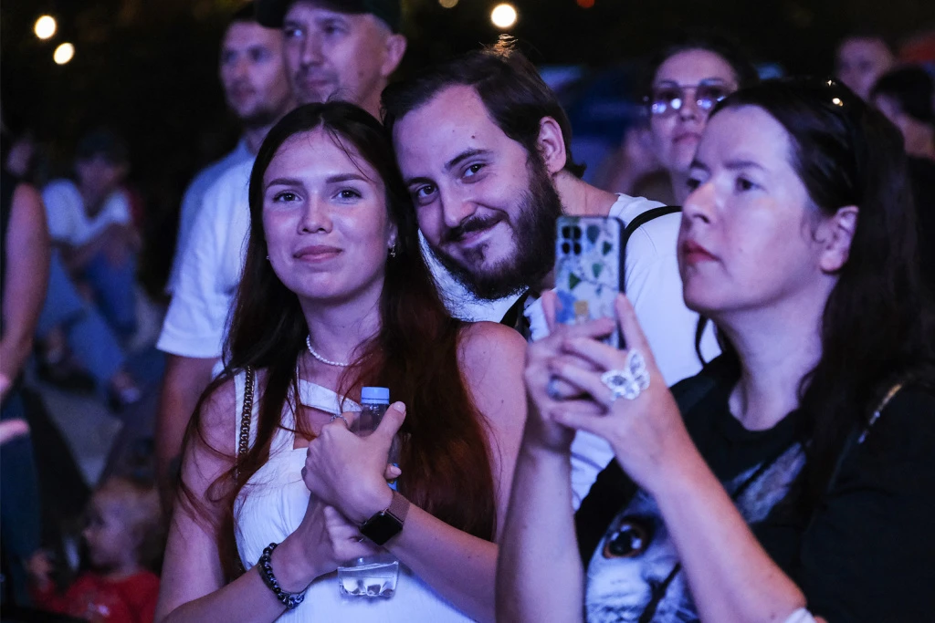 Музыкой, танцами и насыщенными развлечениями отпраздновали День знаний во Владивостоке