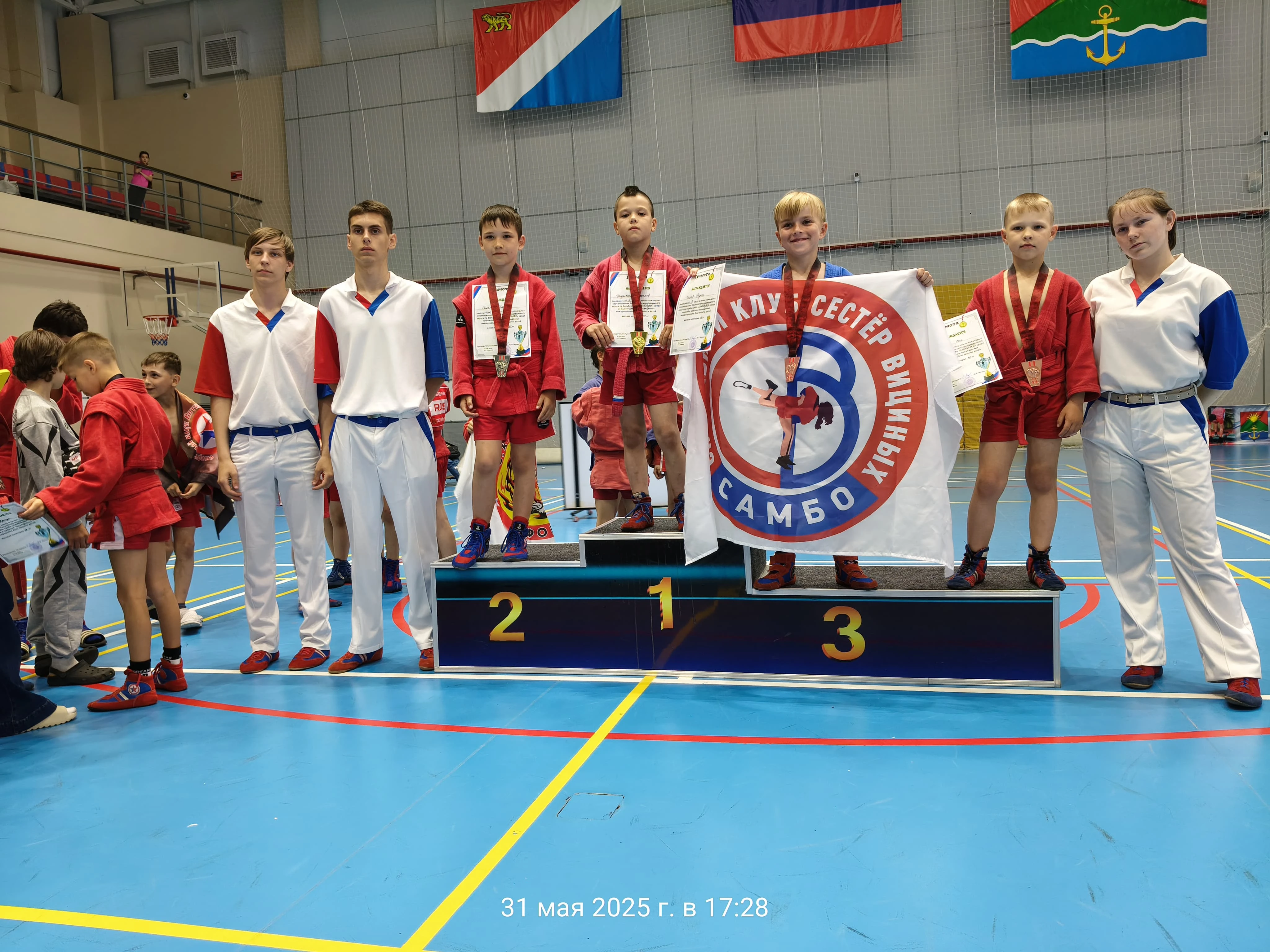 Открытый лично-командный турнир по самбо «САМБИШЕН» прошёл в Славянке