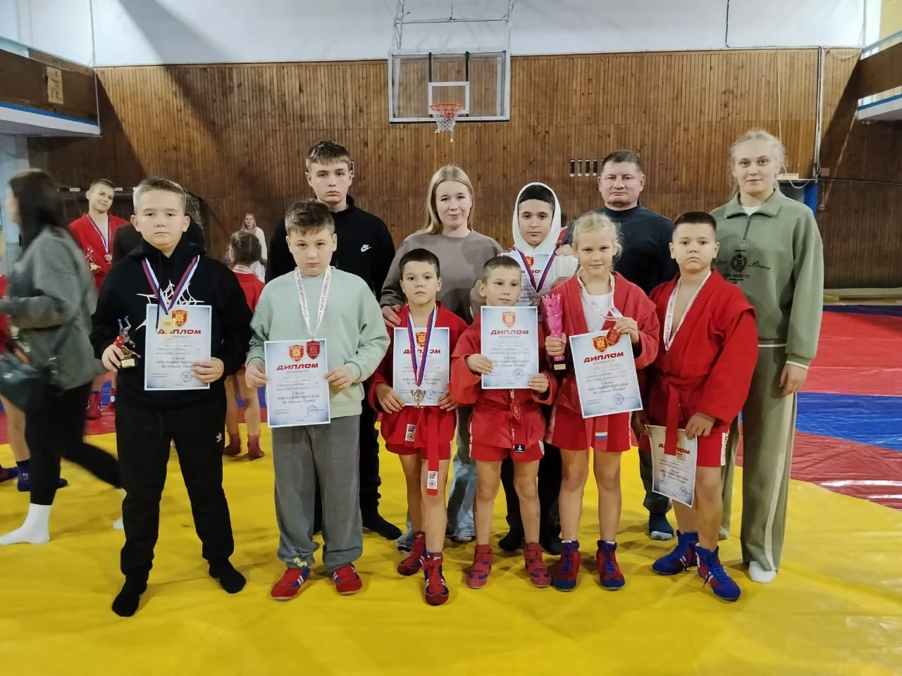 Воспитанники «Лидера» завоевали медали на турнире по самбо в Находке