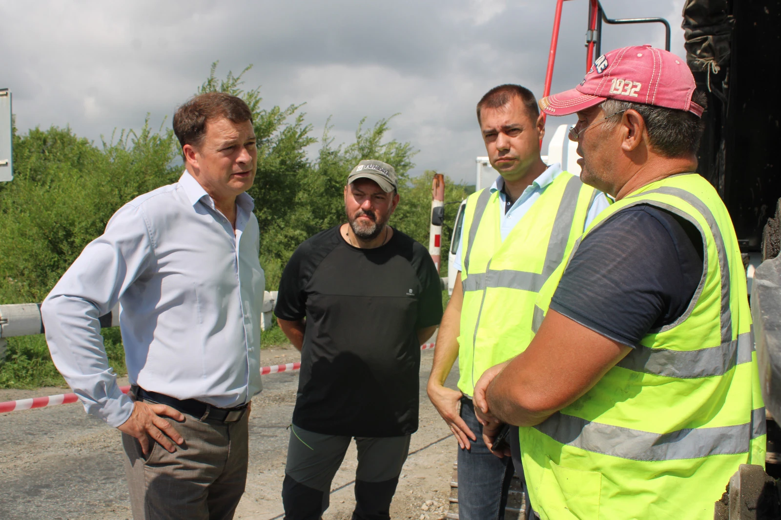 Администрация Партизанска взяла на контроль ремонт въездного моста