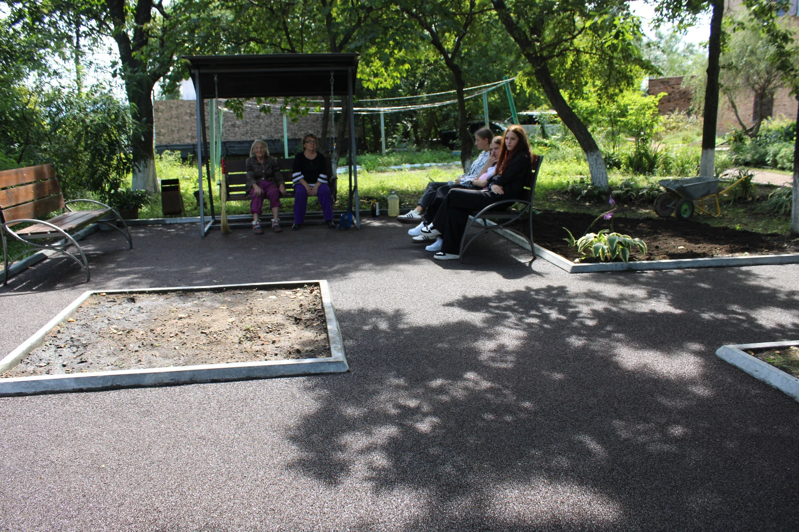 В Партизанске появился новый сквер благодаря инициативе жителей