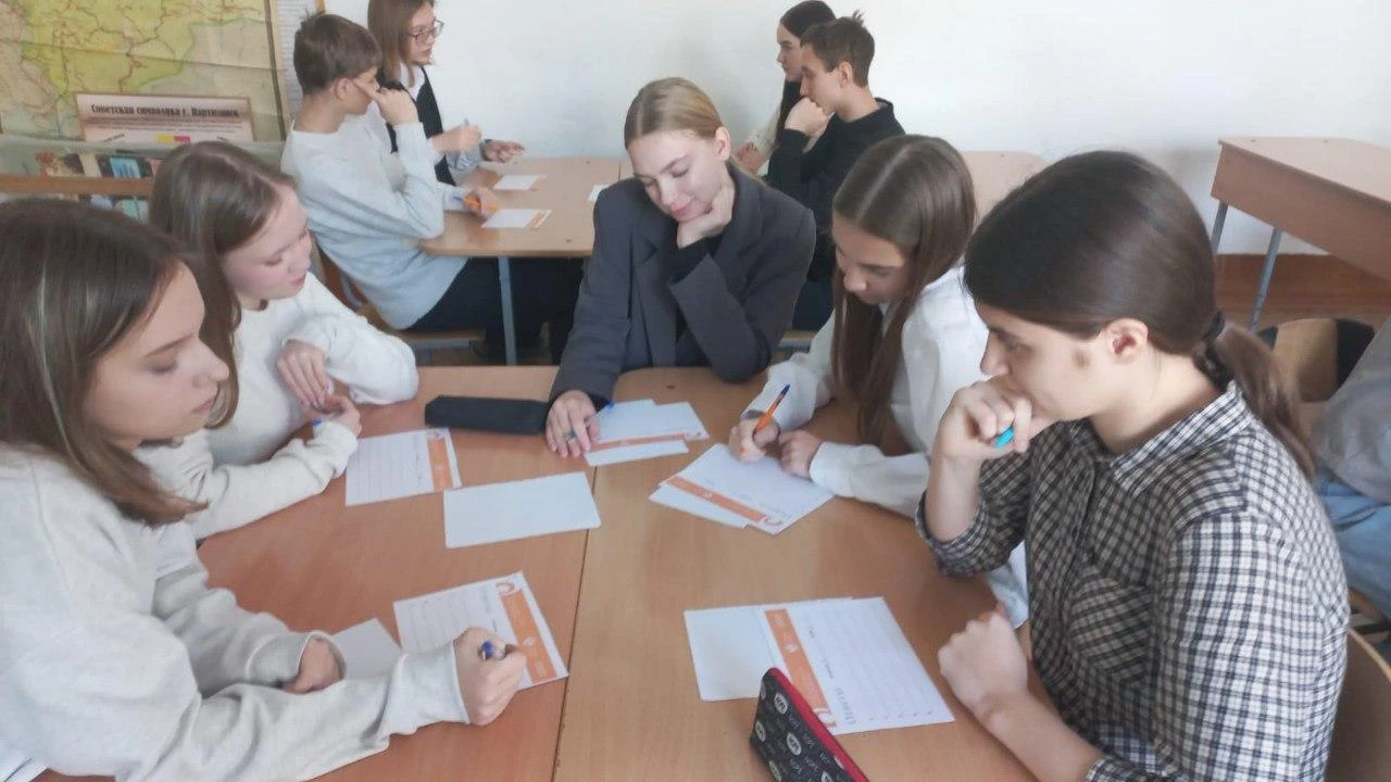 Школьников Партизанского округа обучают финансовой грамотности