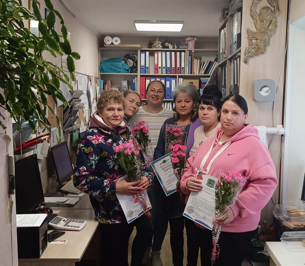 Работники предпринимателя из Приморья получили награды в канун Дня пищевой промышленности