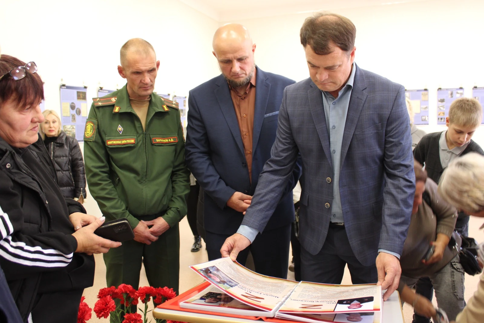 В музее Партизанска появилась Книга Памяти, посвященная героям СВО