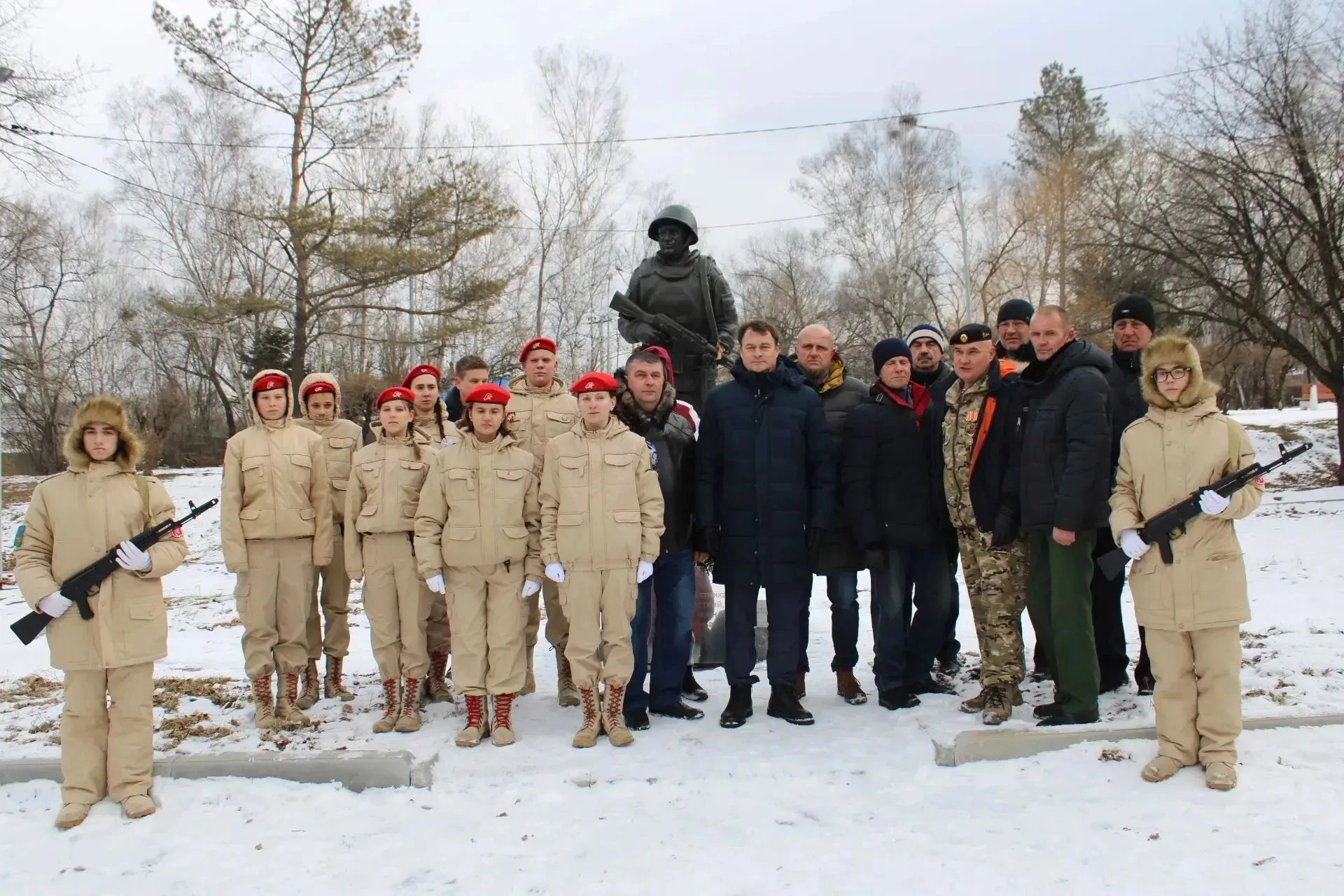 Патриотической акцией в Партизанске отметили День Героев Отечества