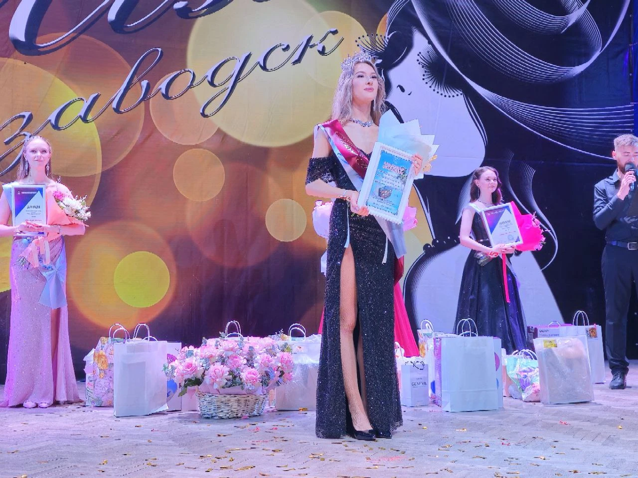 Пять претенденток поборолись за титул на Ежегодном конкурсе  «Мисс Лесозаводск – 2025»