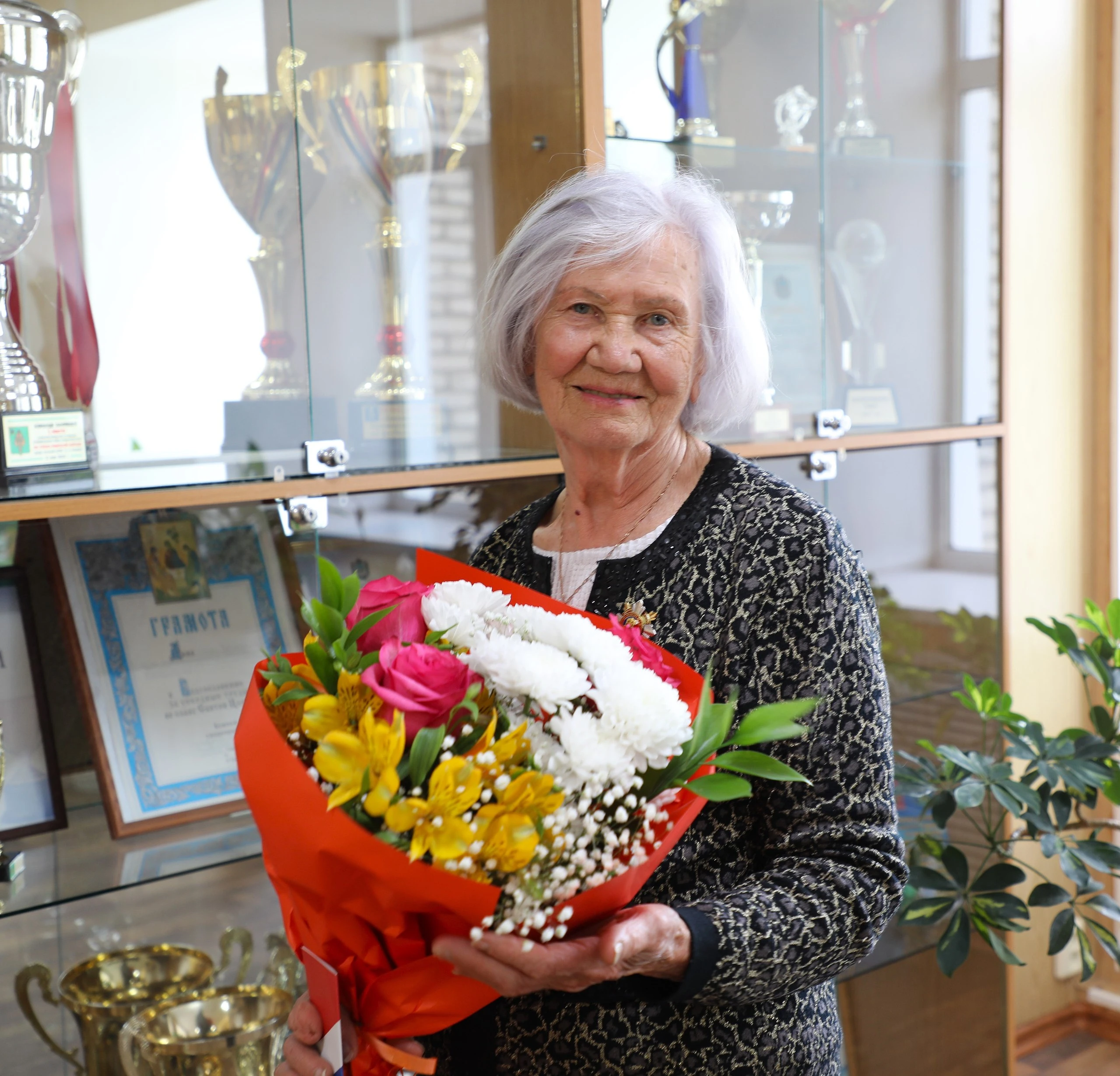 Валентина Родионовна Смирнова награждена почётным знаком "За заслуги"